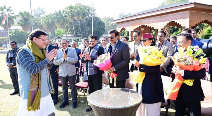 नये साल में उत्तराखण्ड को मजबूत संकल्प के साथ आगे ले जाएंगे- सीएम