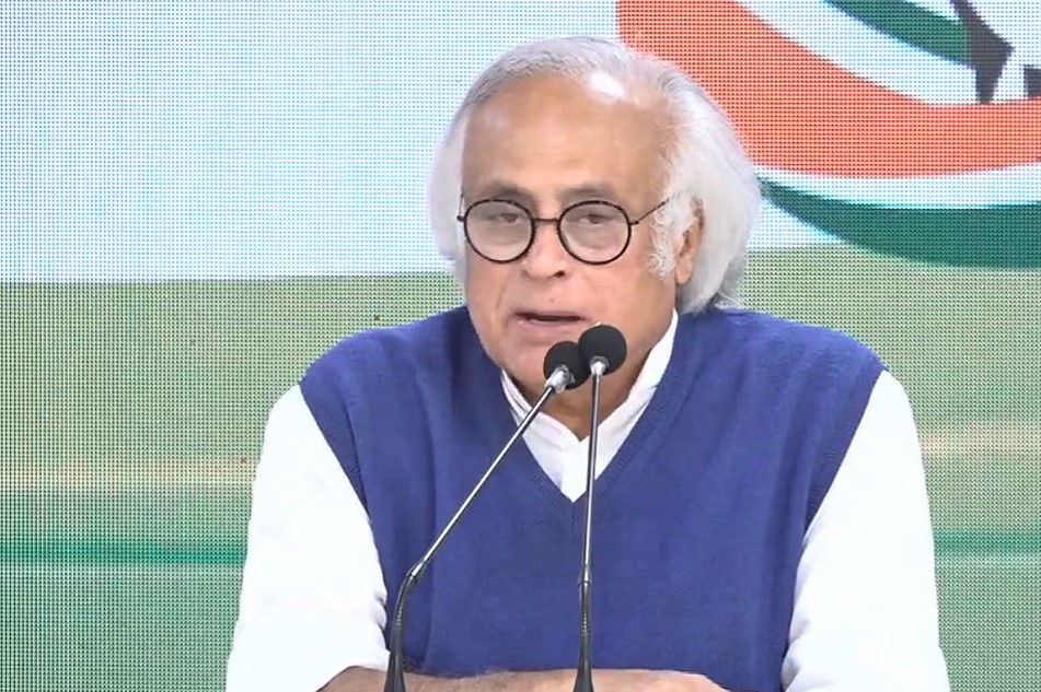 नेहरू का नाम लेकर अपनी विफलताओं से भाग रही है सरकार- जयराम रमेश