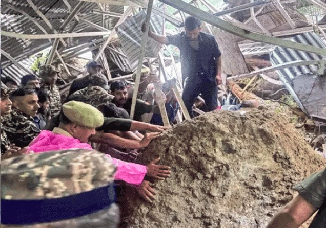 वैष्णो देवी मार्ग पर भूस्खलन से भारी तबाही, 30 श्रद्धालुओं की मौत, 20 से अधिक घायल